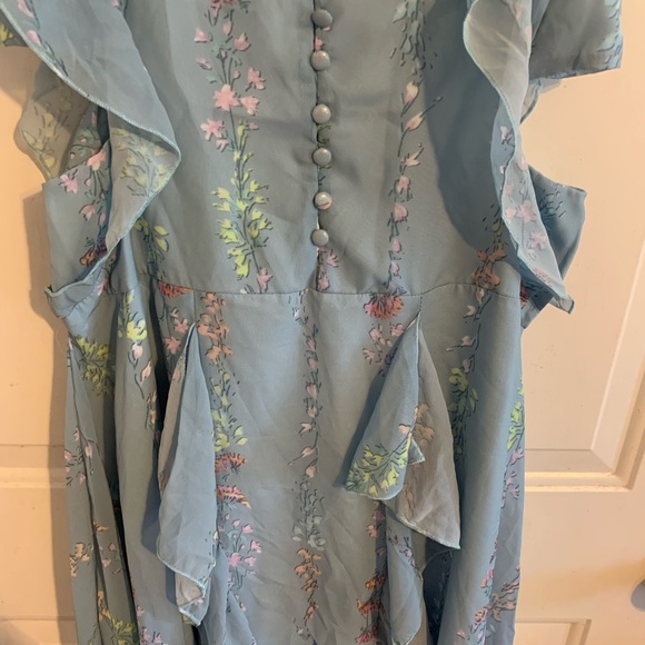 Dress - Picture 3 of 10